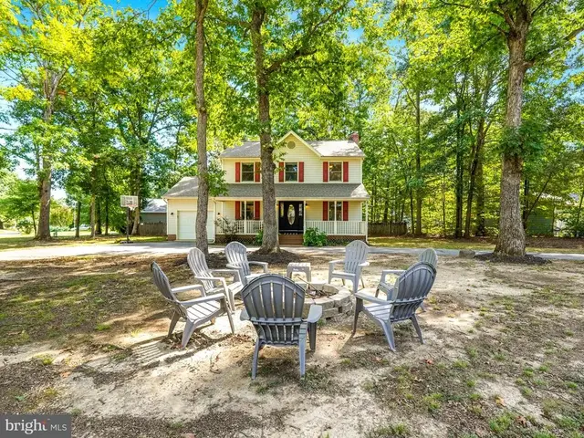 5226 Mcmanus Dr, Fredericksburg
