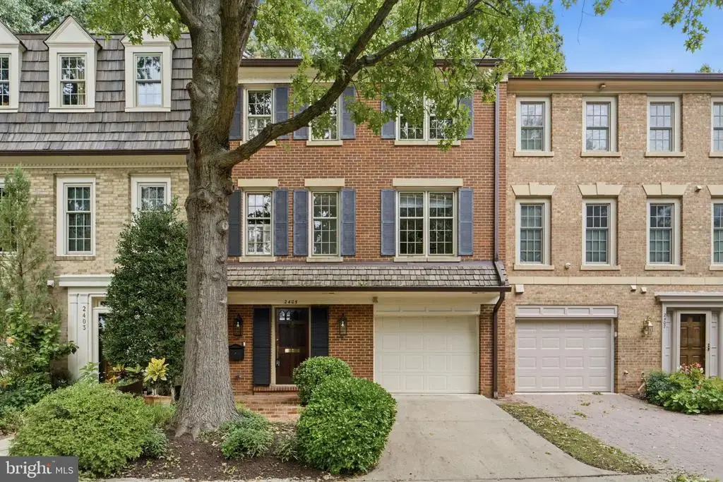 2405 S Queen St, ARLINGTON