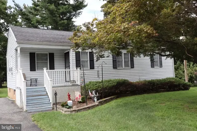 527 Connell Dr, Bear