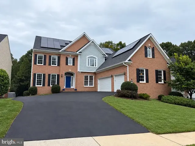 4412 Tuscany Ct, Woodbridge