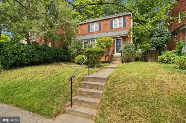 4839 Yuma St Nw, Washington