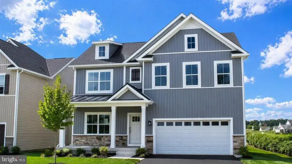 143 Wappinger Ter, WINCHESTER