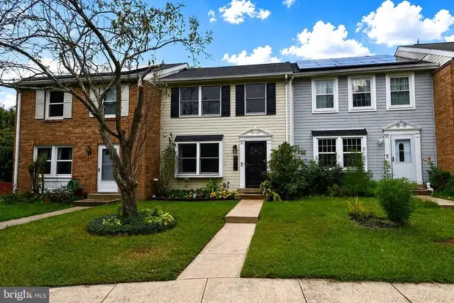 48 Cross Country Ct, Gaithersburg