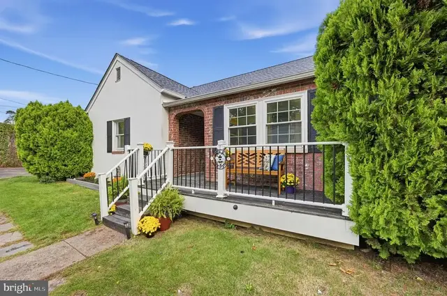 1252 Falls Ave, Feasterville Trevose