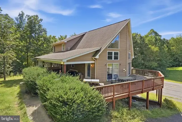 13187 Rolling Hills Dr, Woodford