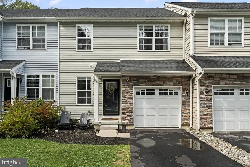 16 Graham Dr, DOWNINGTOWN