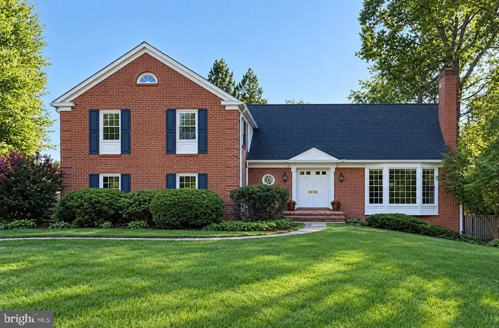 1162 Old Stage Ct, MCLEAN