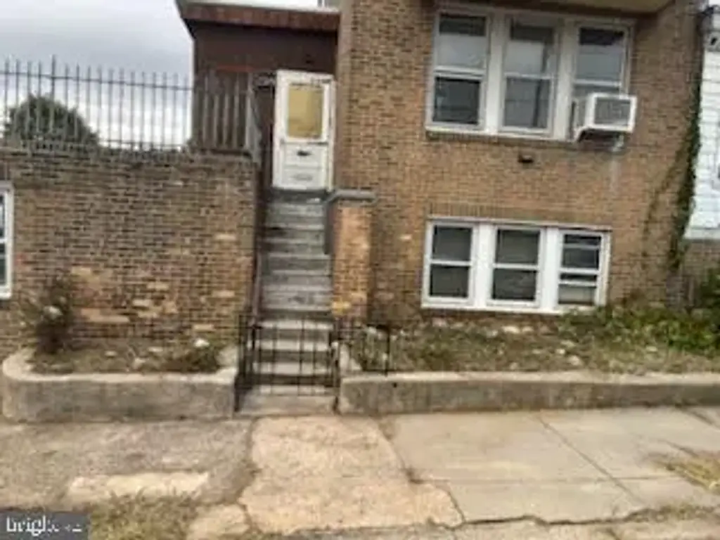 2715 W Westmoreland St, PHILADELPHIA