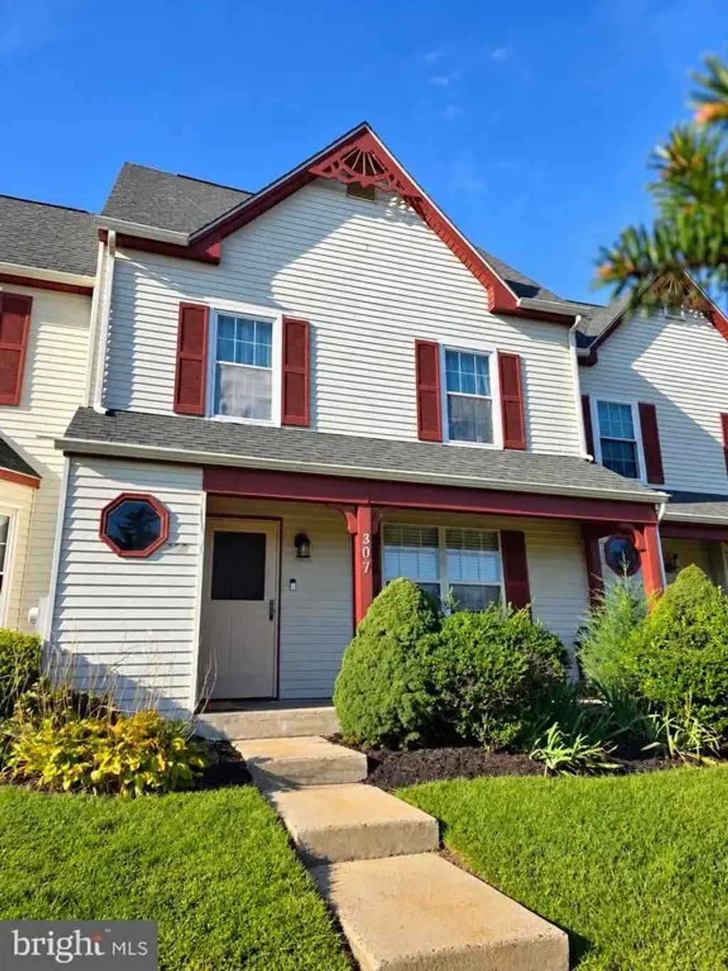 307 Knoll Dr, BLACKWOOD