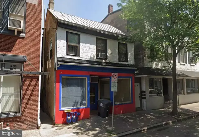 26 N Charlotte St, Pottstown