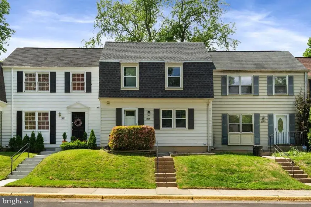 3050 Silent Valley Dr, FAIRFAX