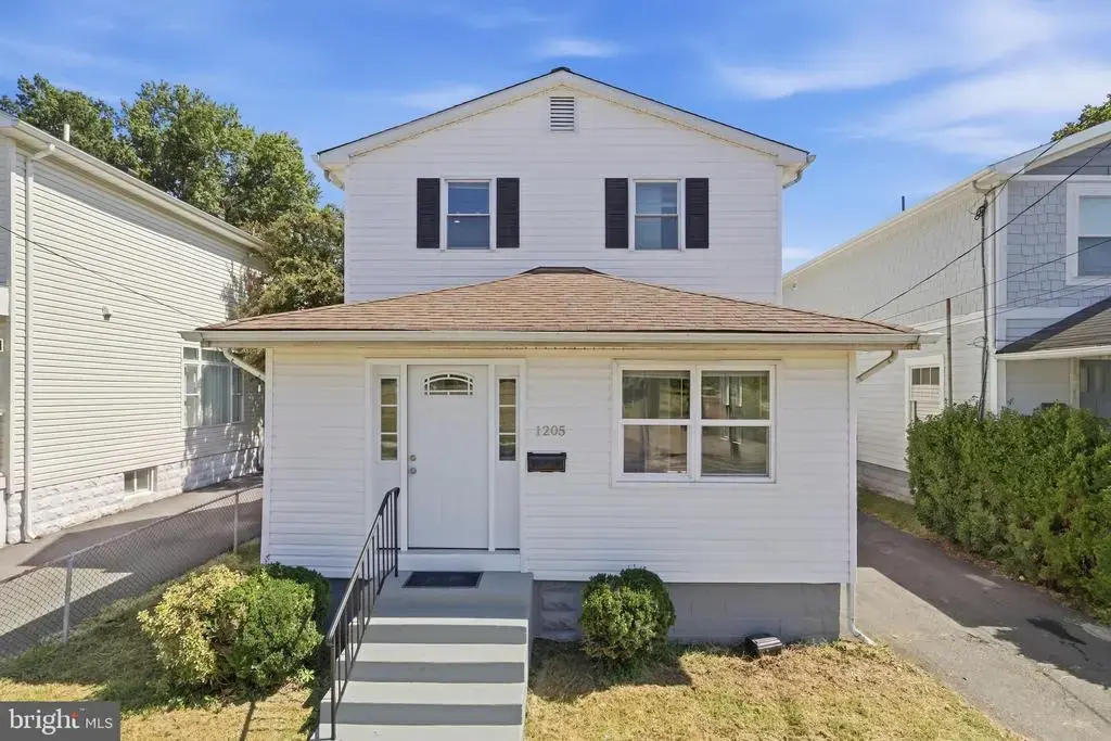 1205 Quincy St, ARLINGTON