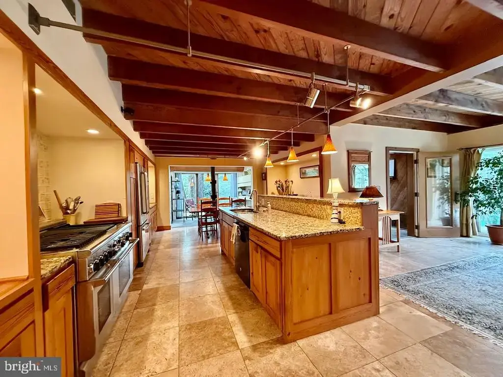 2215 Grubbs Mill Rd, BERWYN