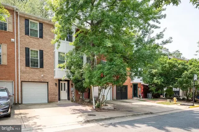 122 Sanborn Pl, Alexandria
