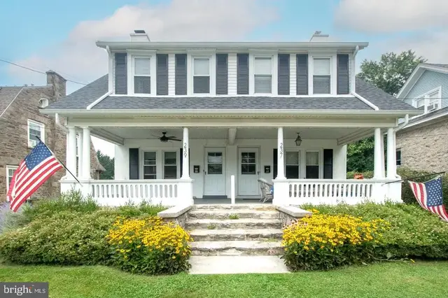 239 W Evergreen St, West Grove