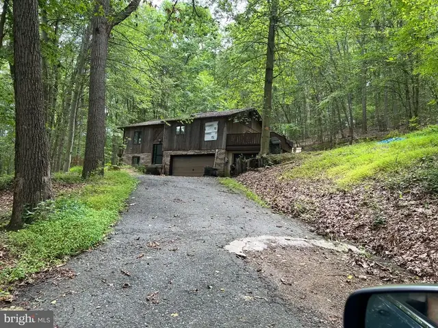 233 Club Road, Oley