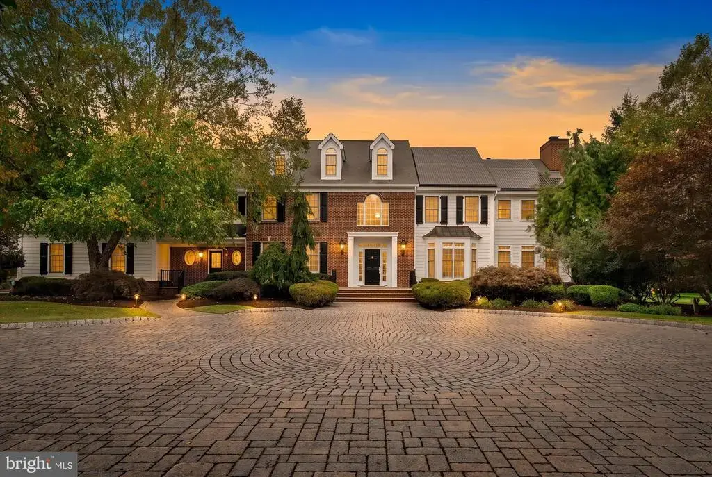 8 Benson Ln, SKILLMAN