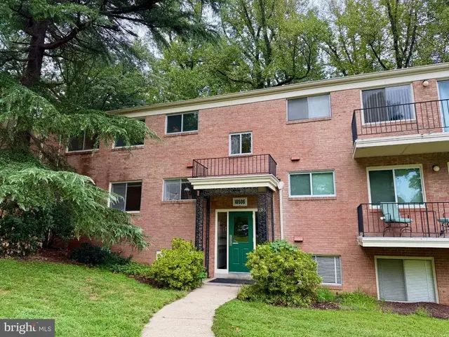 10506 Weymouth St #204, Bethesda