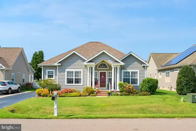 22 Clearview Dr, Milford
