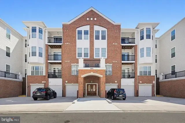 8901 Brauerton Rd #406, Ellicott City