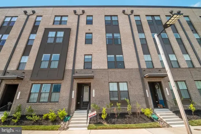 2506 W Peninsula Dr #301a, Baltimore