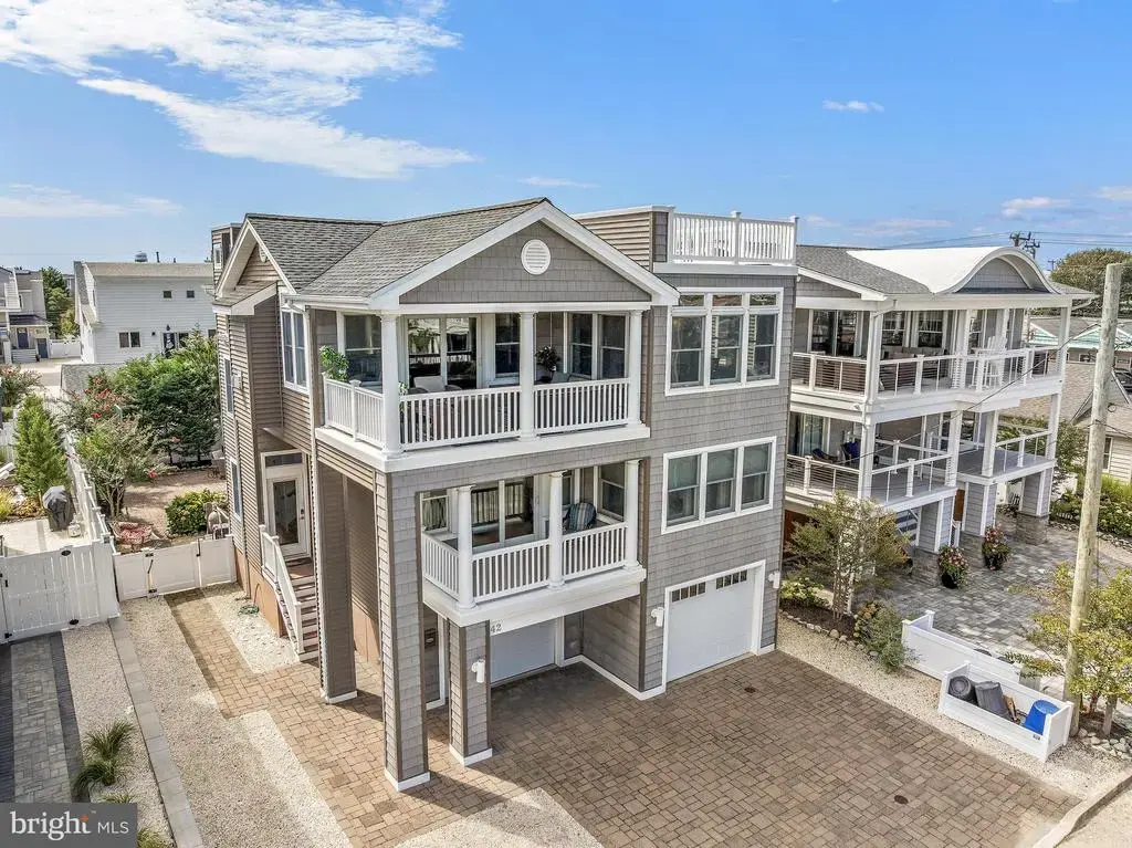 42 N 20th St E, SURF CITY