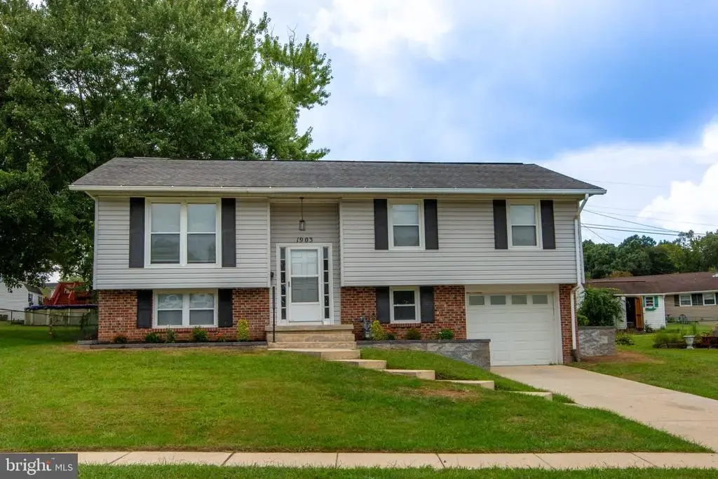 1903 Hawthorne Rd, EDGEWOOD