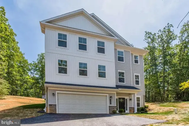 1237 Spruce Ave, Shady Side