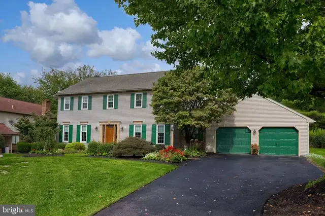 24 Countryside Ln, Lititz