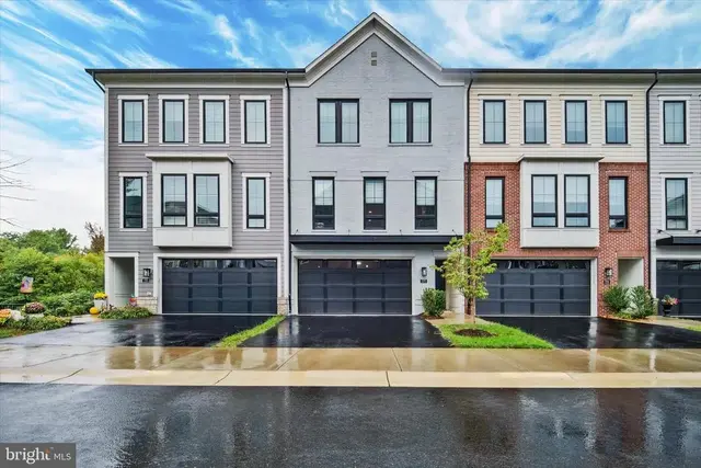777 Bonefish Dr, Woodbridge