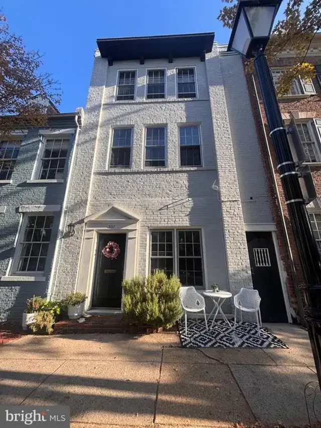 307 Prince St #1, Alexandria