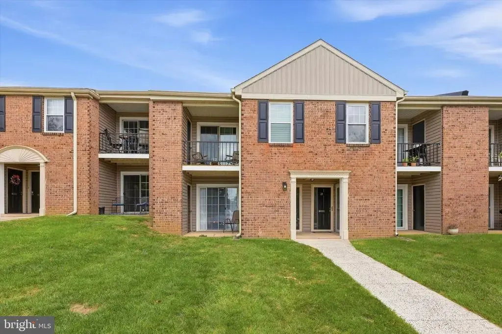 26 Wingate Ct #113 U-26, BLUE BELL