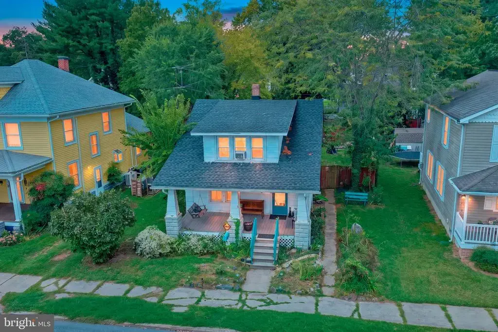 216 S 3rd St, DENTON
