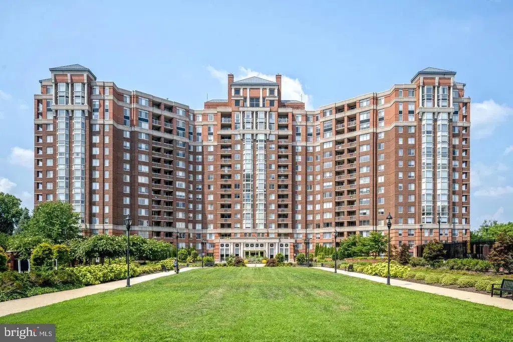 5809 Nicholson Ln #307, ROCKVILLE
