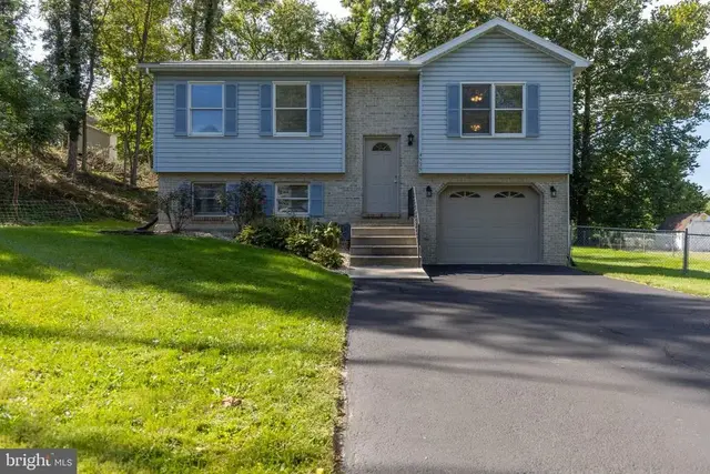 4535 Scotland Main St, Chambersburg