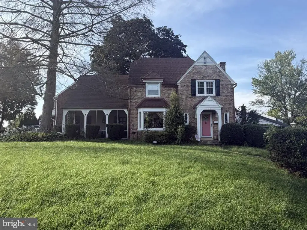 404 Harvard Blvd, READING