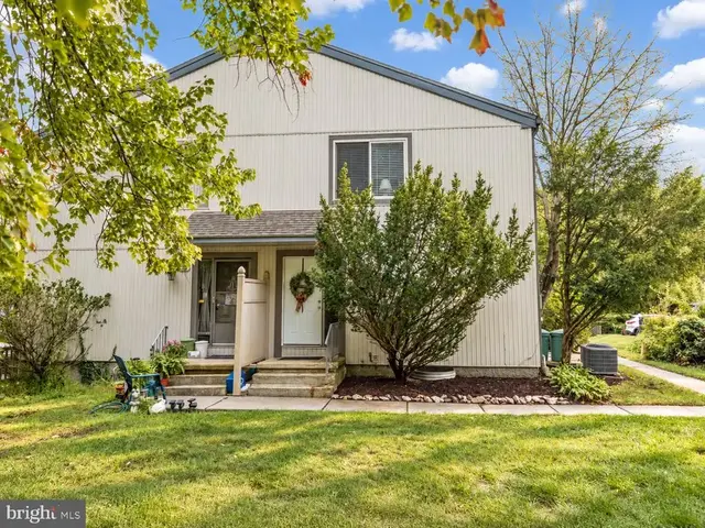 120 Eastford Ct #120, Parkville