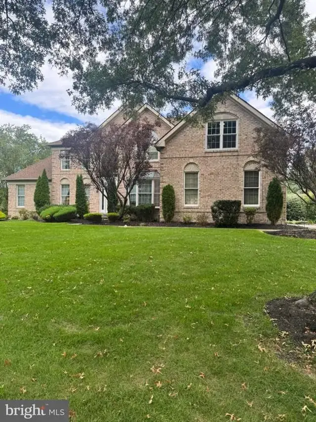 104 Addis Dr, Southampton