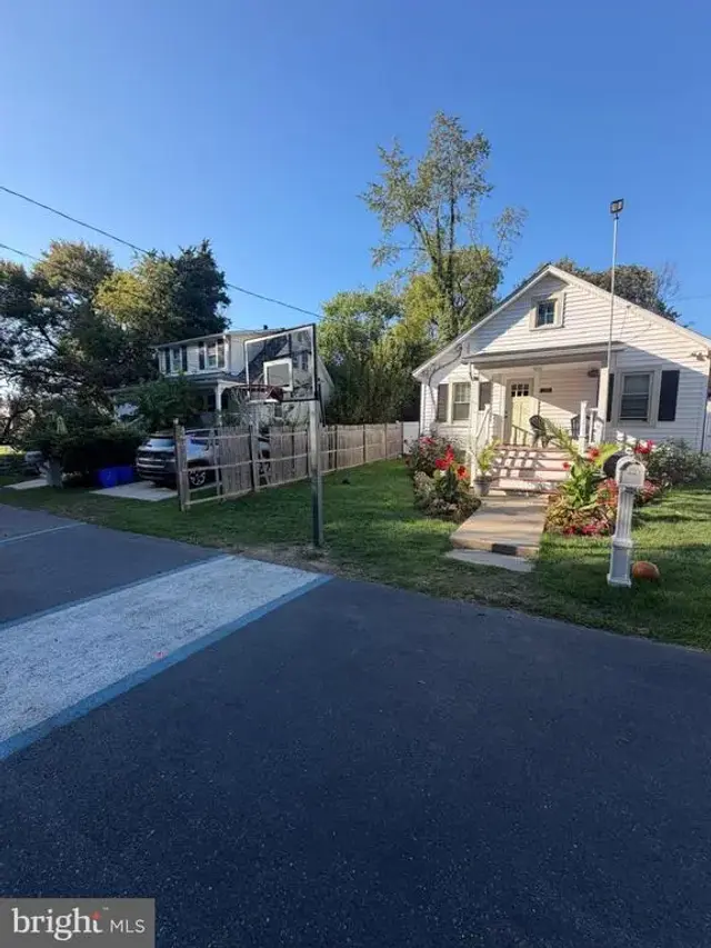 304 Marshall St, Gaithersburg