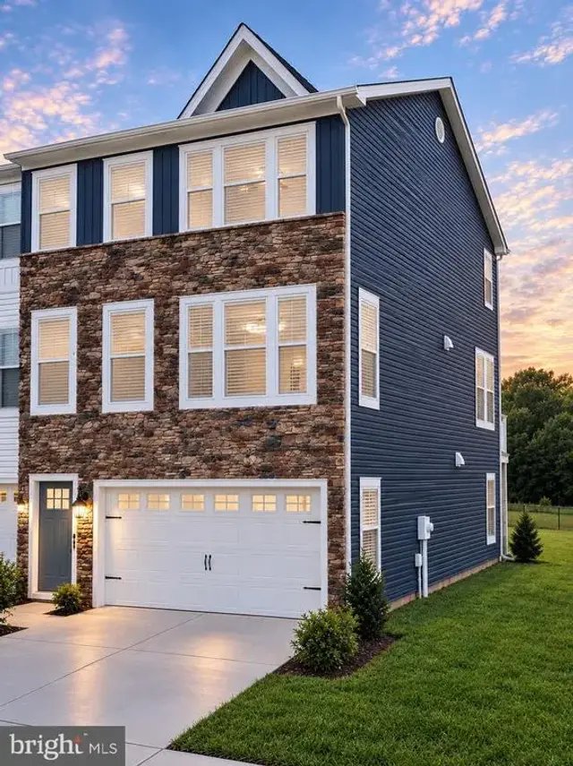 1418 Lake Geneva Dr, Trappe