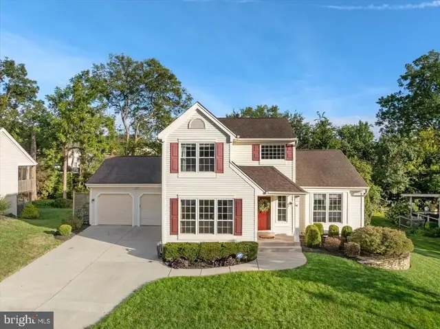 13452 Lake Shore Dr, Herndon