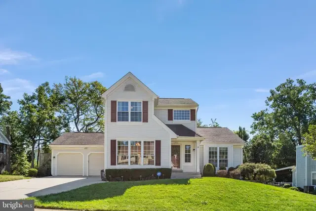 13452 Lake Shore Dr, Herndon