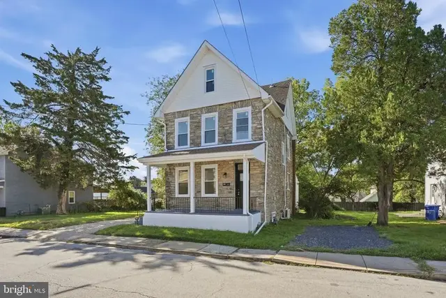514 East Ave #, Glenside