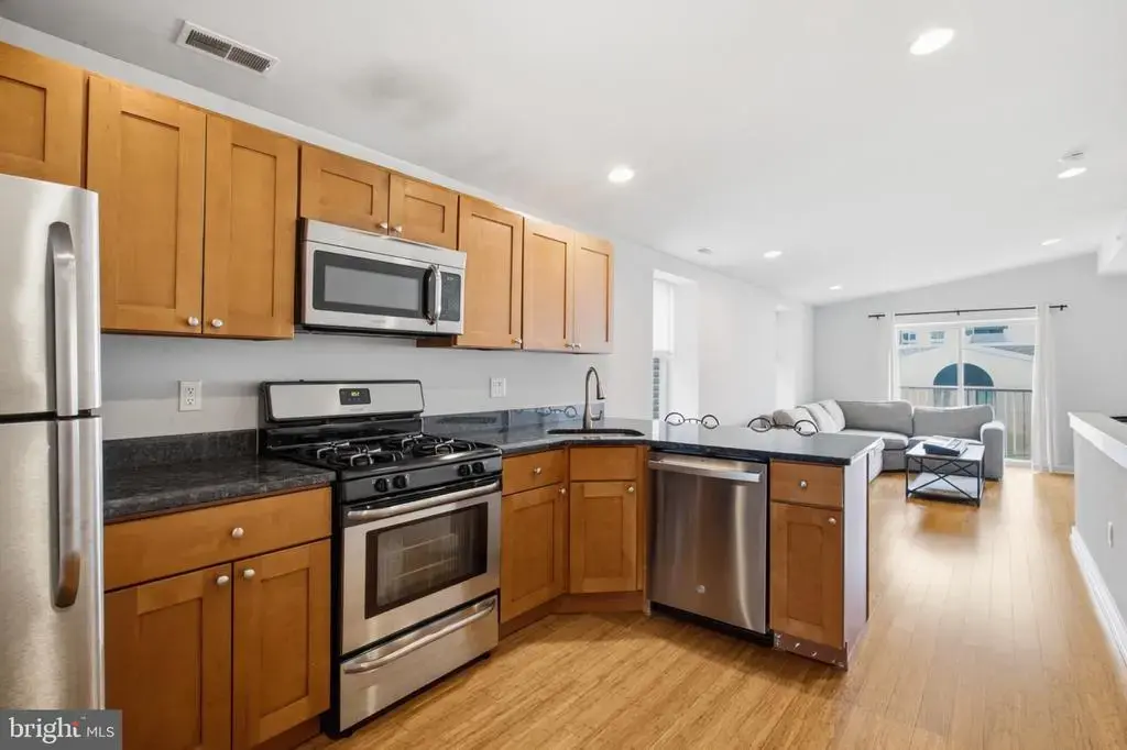 1418 Christian St #3, PHILADELPHIA