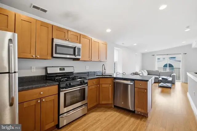 1418 Christian St #3, Philadelphia
