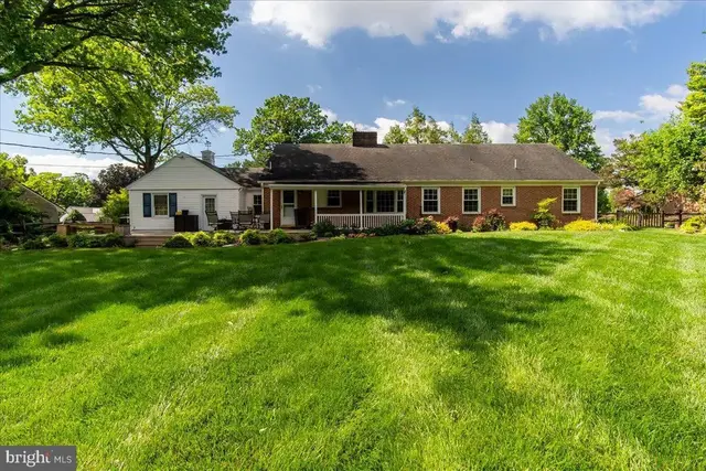 19022 Cherry Tree Dr, Hagerstown