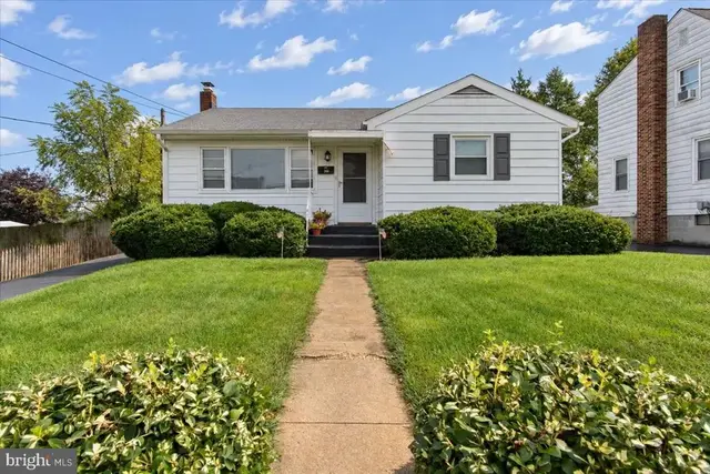 348 Devonshire Rd, Hagerstown