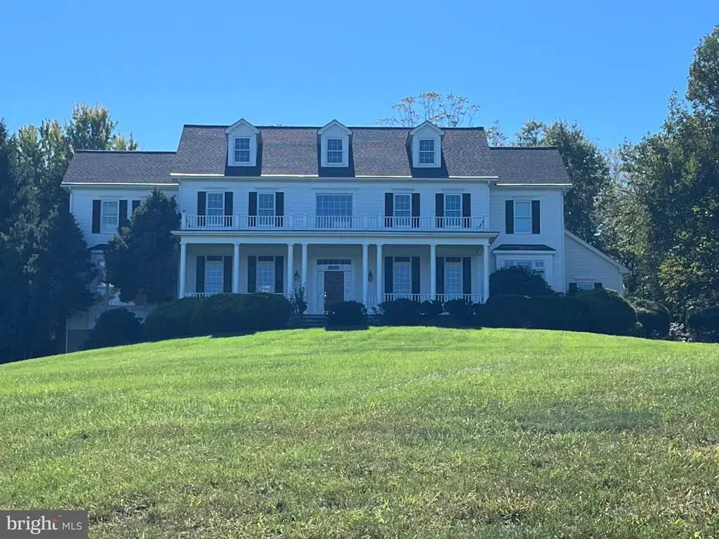 18077 Clendenning Cir, ROUND HILL