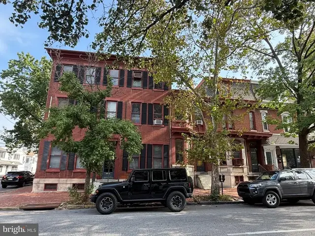 11 E Airy St, Norristown