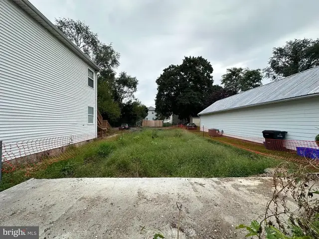 548 Fremont St, Winchester
